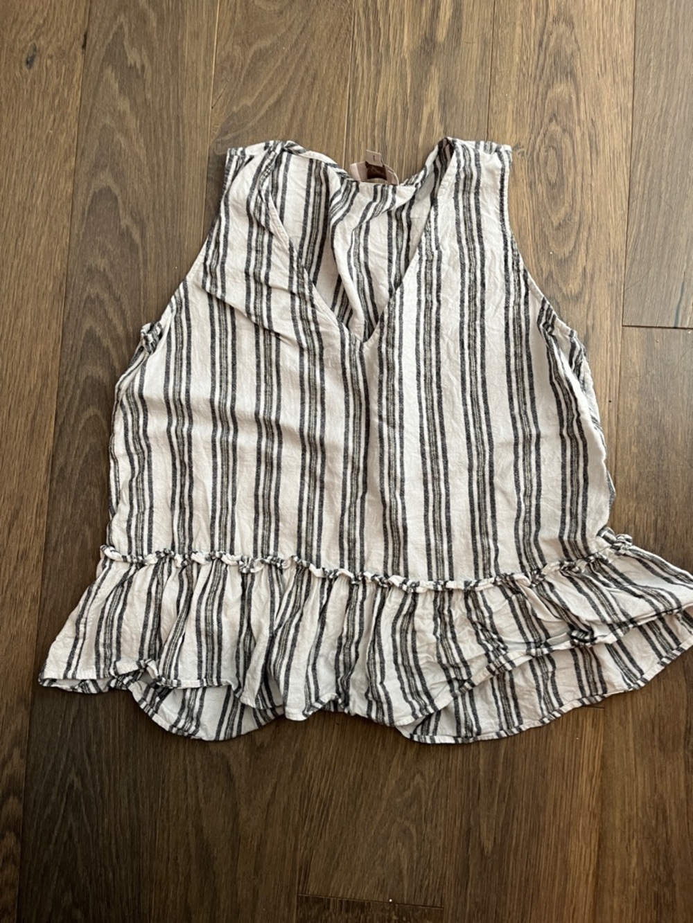 Striped Ruffle Hem linen blend Tank Top - White/Black